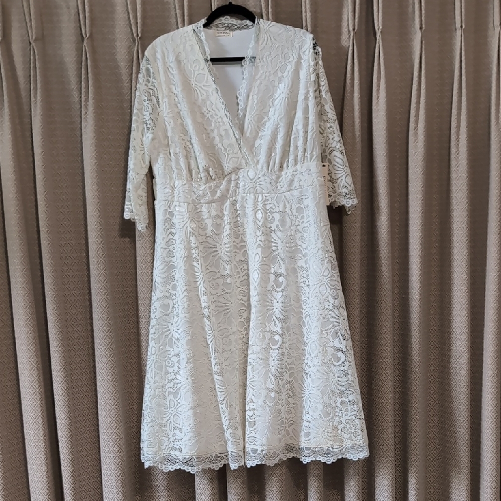 NWT Women's Size 2X Kiyonna Bridal White Bella Lace Lined Dress